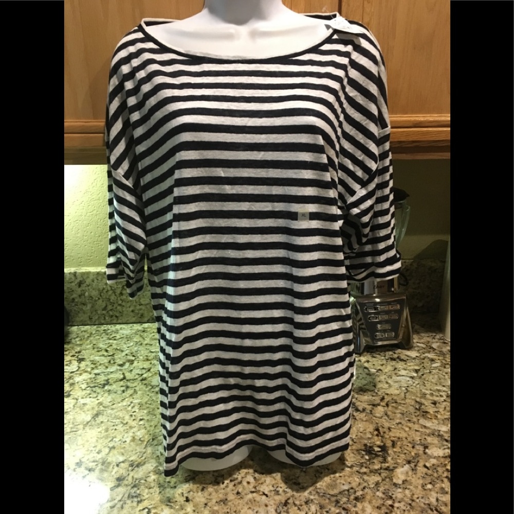 Navy boat neck casual top